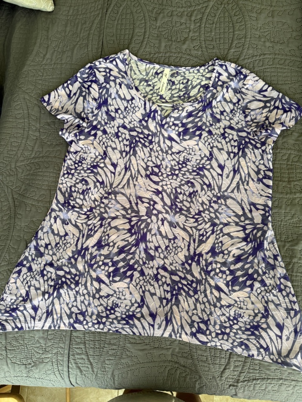 NY Collection Purple and White Short Sleeve Blouse